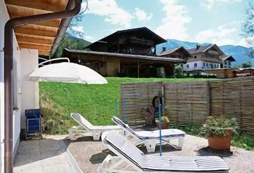 민박 Pension Kristall