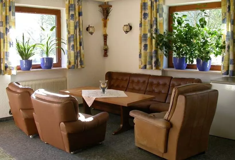 민박 Pension Kristall