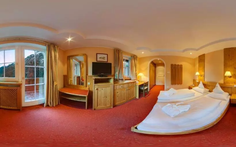 Отель Berger Superior