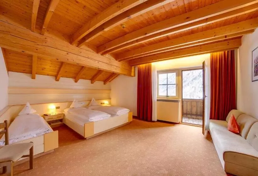 Отель Berger Superior