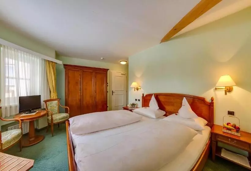 Отель Berger Superior