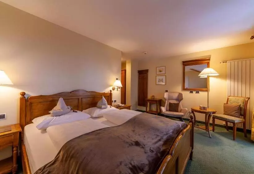 Отель Berger Superior