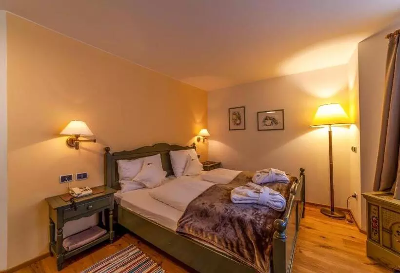 Отель Berger Superior