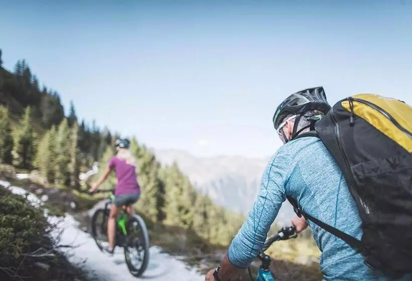 ホテル Brenner Stop & Go