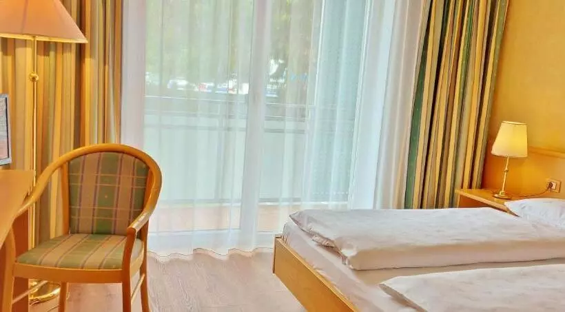 ホテル Brenner Stop & Go