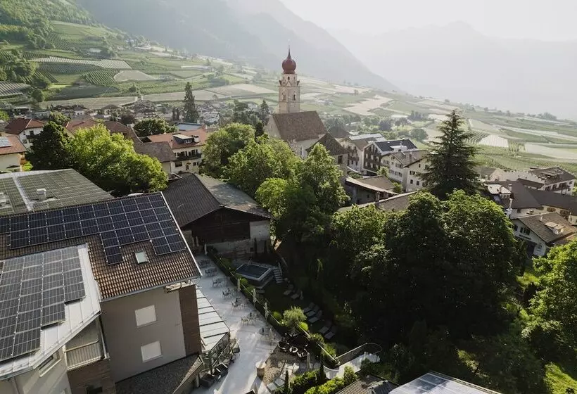 فندق Das Stachelburg