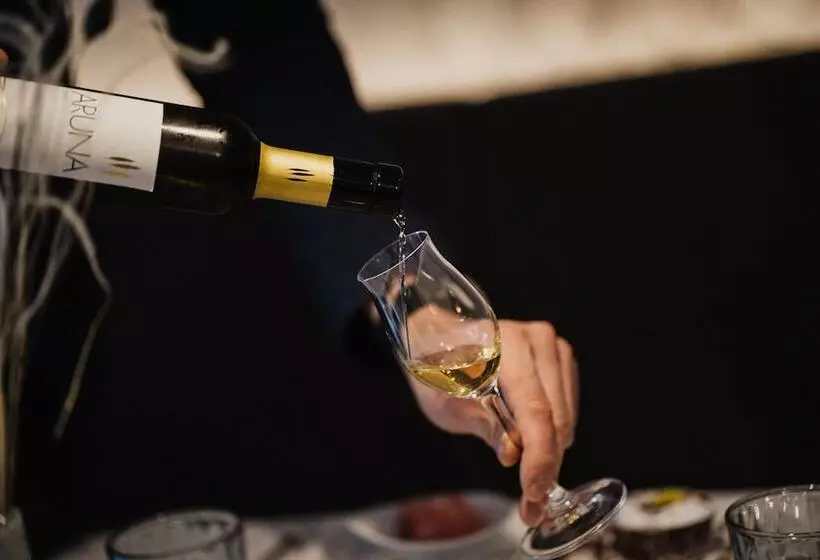 فندق Das Stachelburg