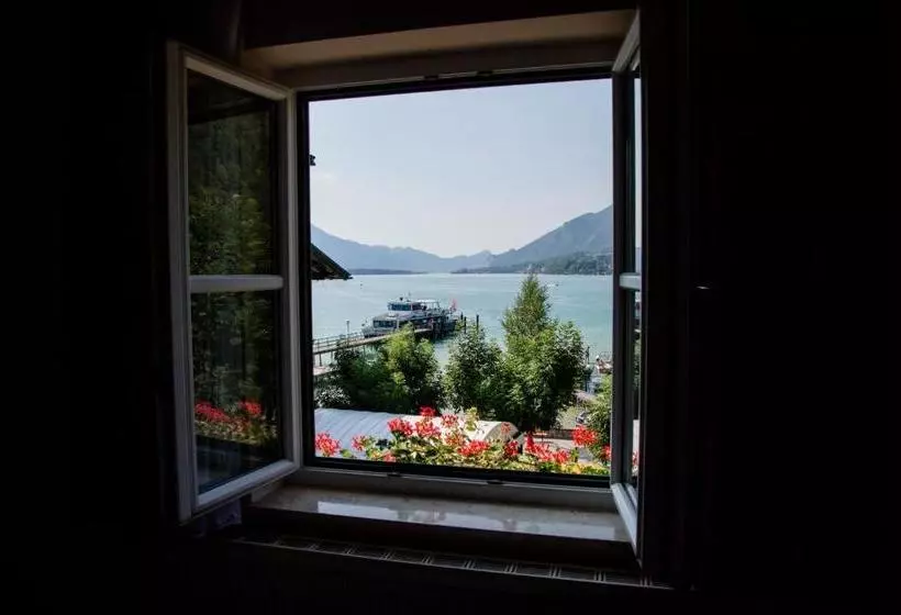 ホテル Kirchenwirt