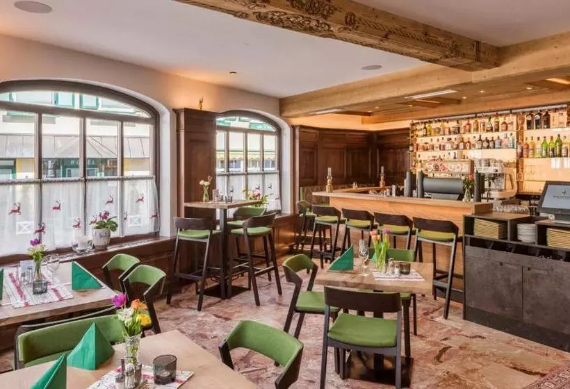 ホテル Kirchenwirt