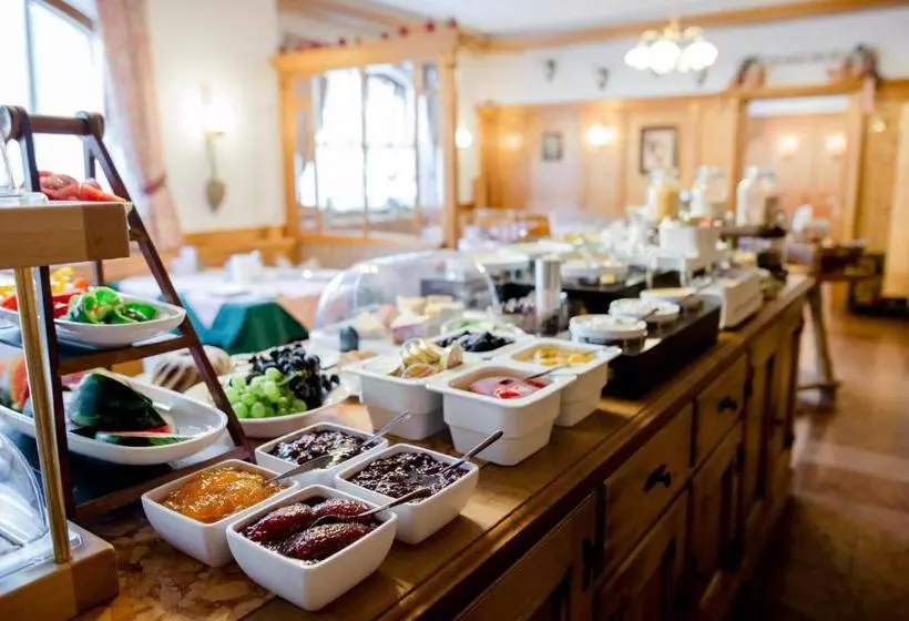 ホテル Kirchenwirt