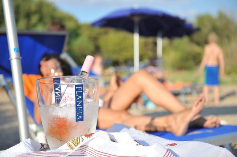 בית מלון כפרי La Foresteria Wine Resort & Beach Club