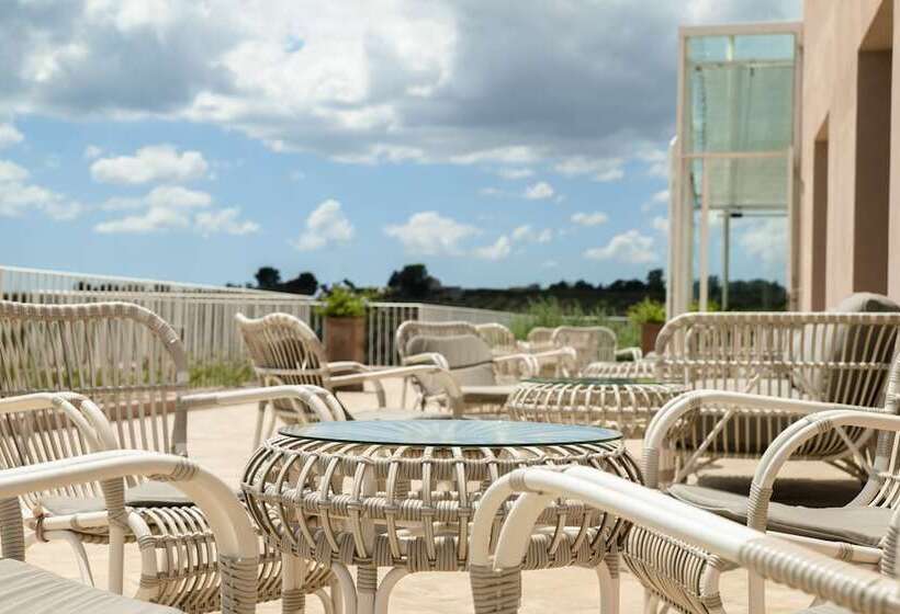 בית מלון כפרי La Foresteria Wine Resort & Beach Club