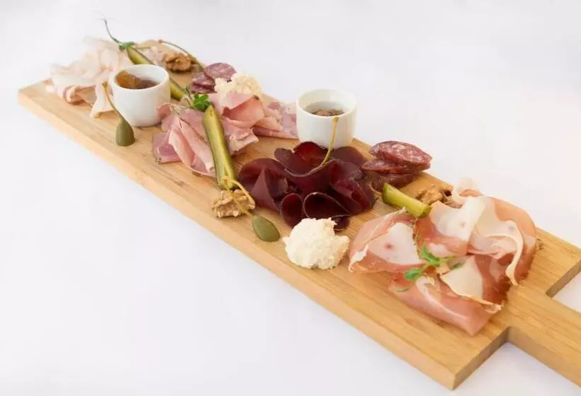 Historic Hotel Ristorante La Stua