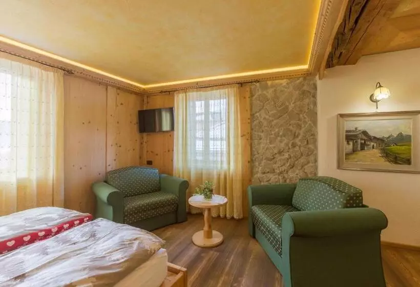 Historic Hotel Ristorante La Stua