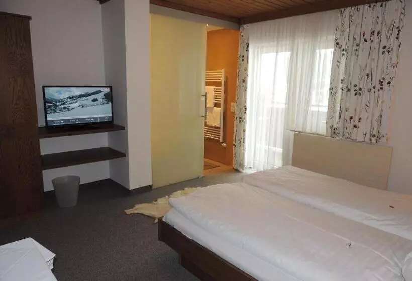 ホテル Pension Forsthof