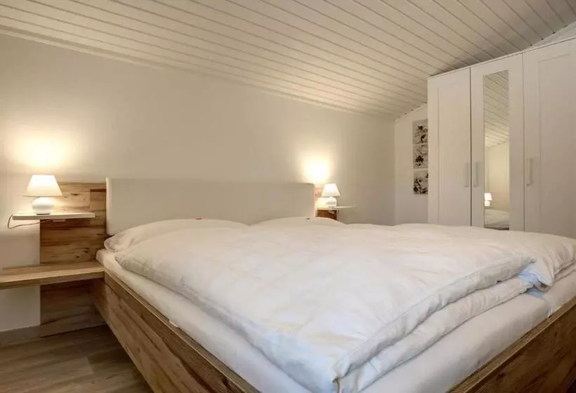 ホテル Pension Forsthof