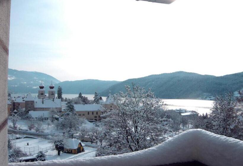 فندق Staudacher Hof Das Romantische Haus