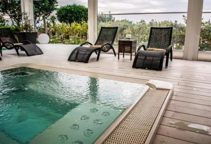 ホテル Tenuta Del Poggio Antico