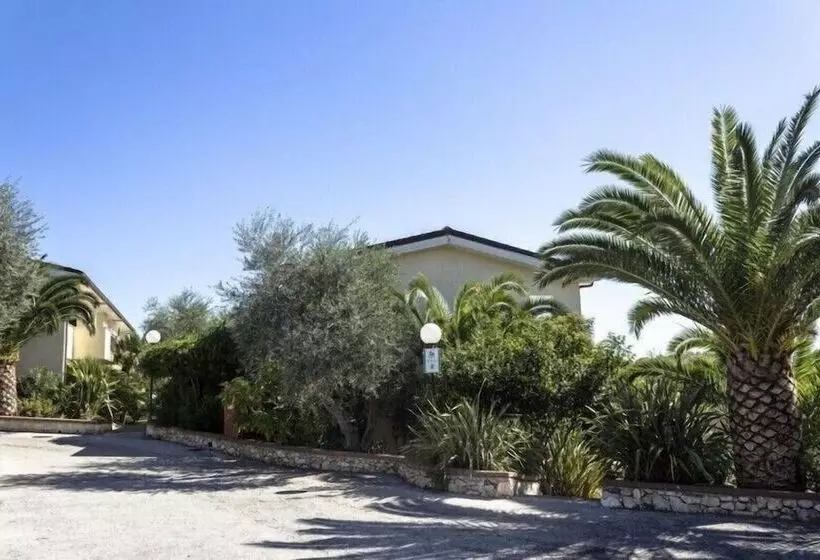 Villaggio Turistico Defensola