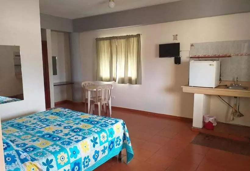 Aparthotel Condo-parque & Venus Bar