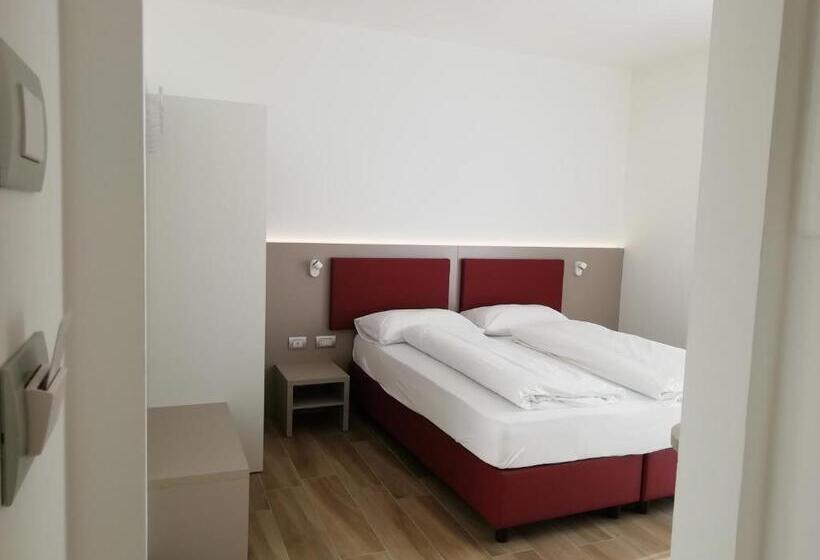 Szálloda Albergo Garni Francesco