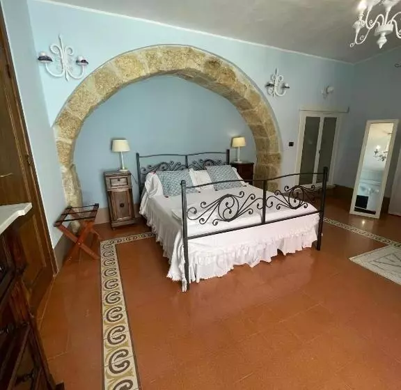 هتل Antica Dimora San Girolamo