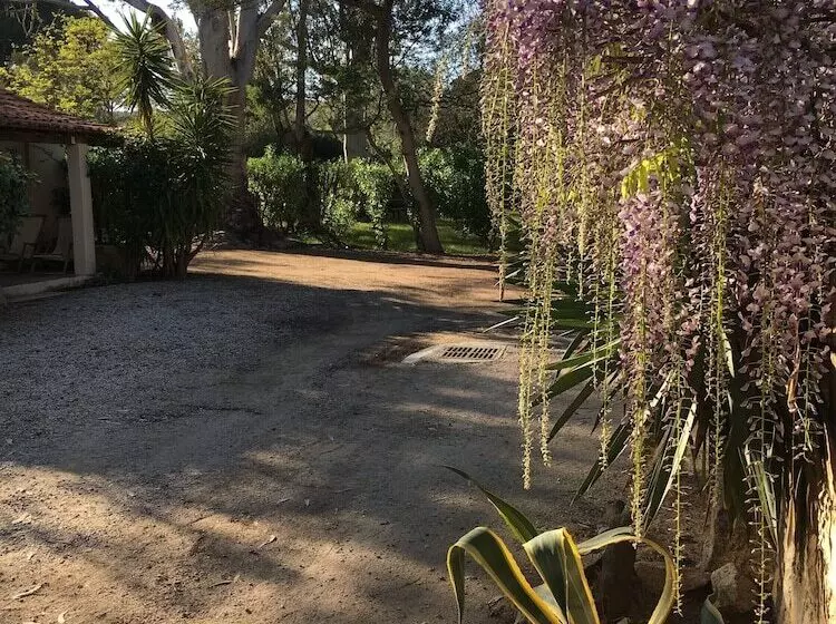 בית מלון כפרי Camping La Clé Des Champs