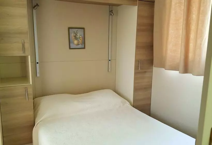 בית מלון כפרי Camping La Clé Des Champs