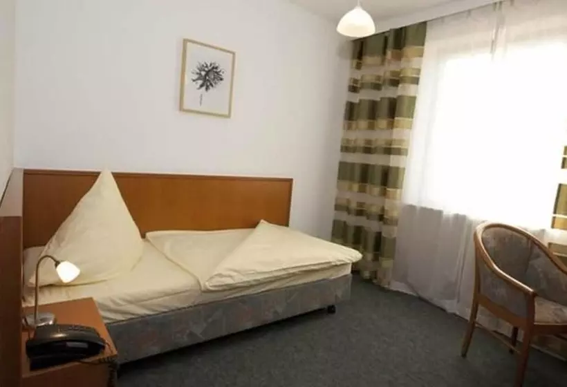 בית מלון כפרי Central