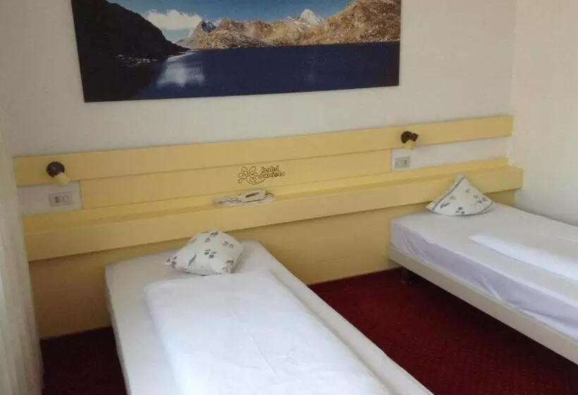 בית מלון כפרי Daniela