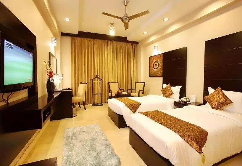 Five Elements Hotels The Claire