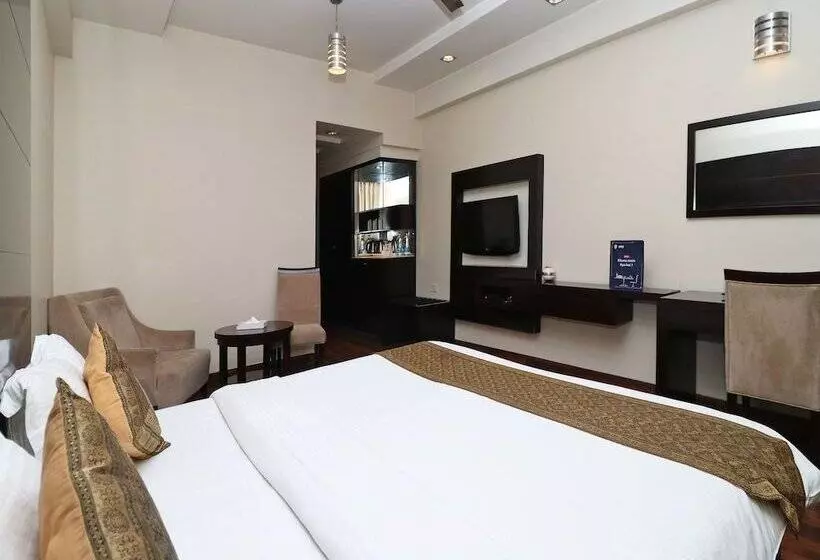 Five Elements Hotels The Claire