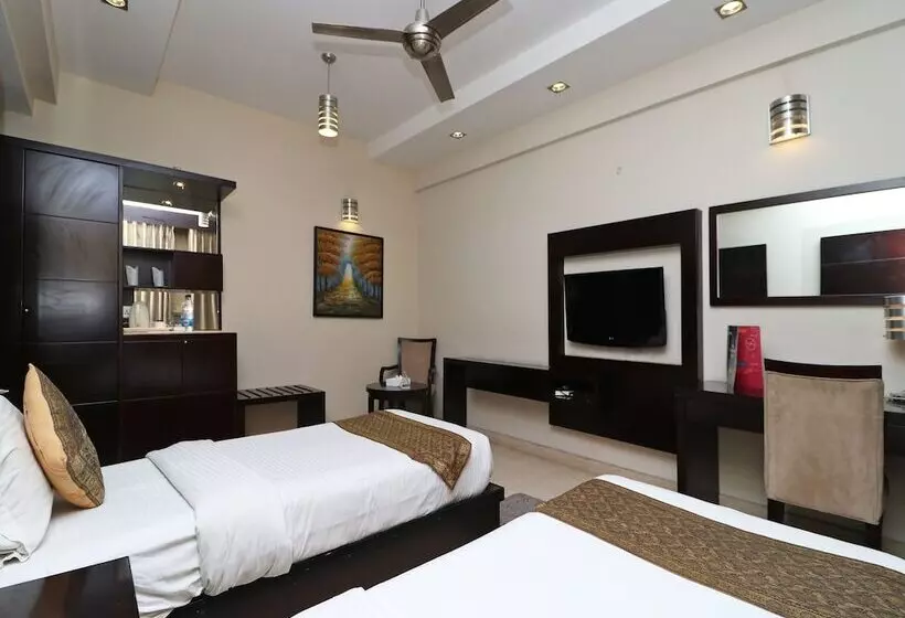 Five Elements Hotels The Claire