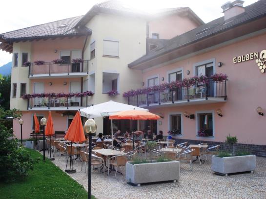 Отель Goldenhof