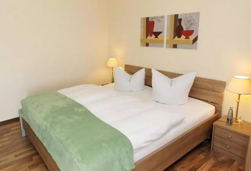 Luckai Hotel & Restaurant Inhaber Dennis Burmann