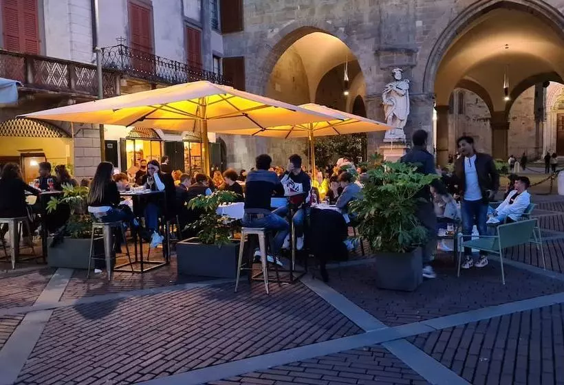 Hotel Piazza Vecchia