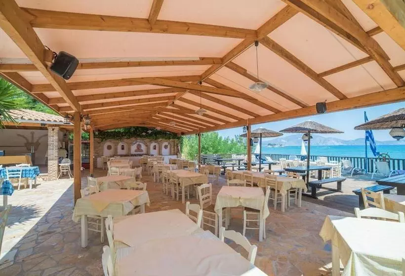 هتل Porto Koukla Beach