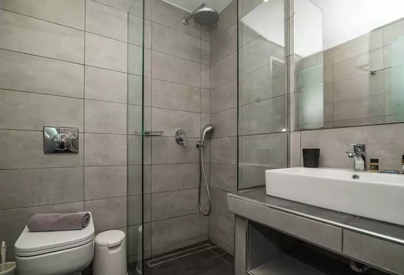 هتل Porto Koukla Beach