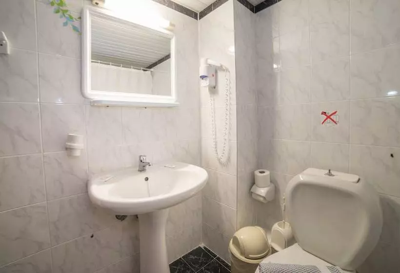 هتل Porto Koukla Beach