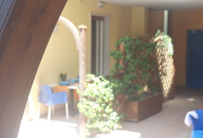 호텔 Garni Rosmari