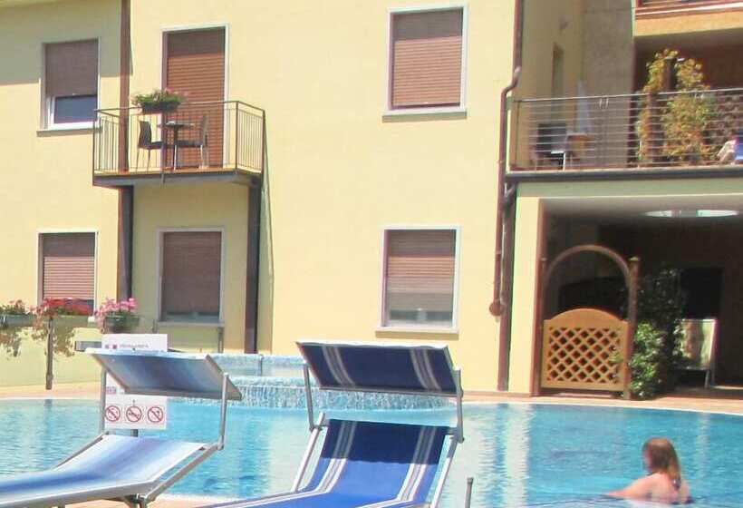 호텔 Garni Rosmari