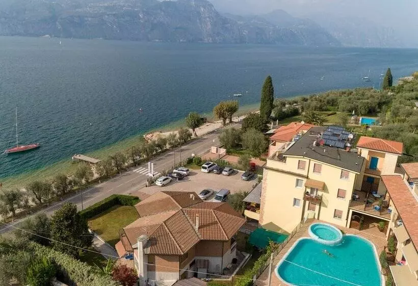 호텔 Garni Rosmari