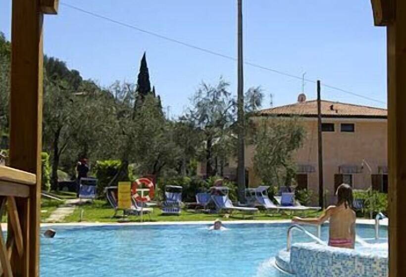 호텔 Garni Rosmari