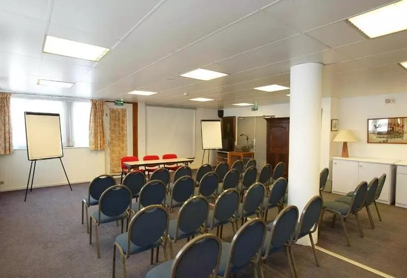 酒店 Strasbourg Montagne Verte & Restaurant Louisiane