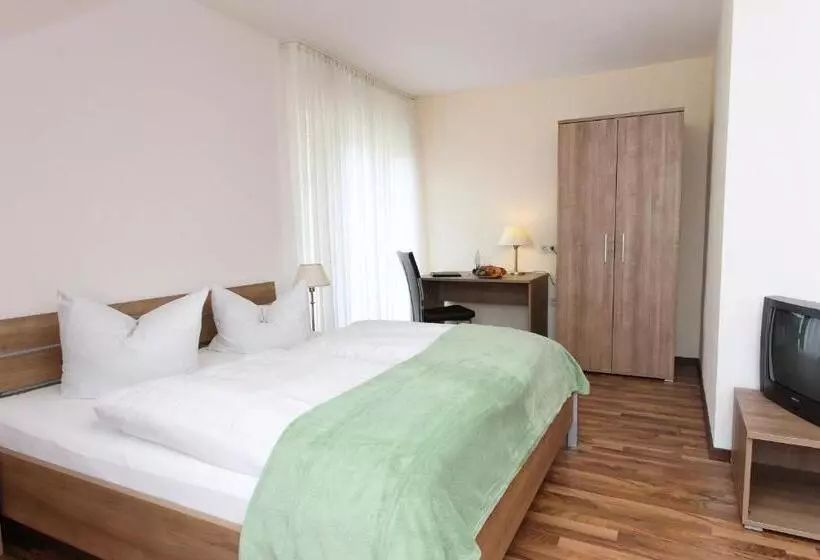 Luckai Hotel & Restaurant Inhaber Dennis Burmann