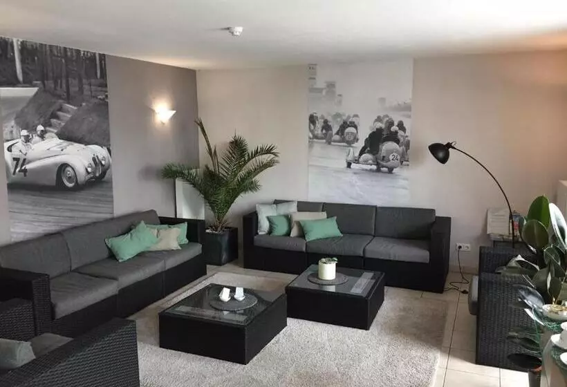 Отель Garni Max Zwo