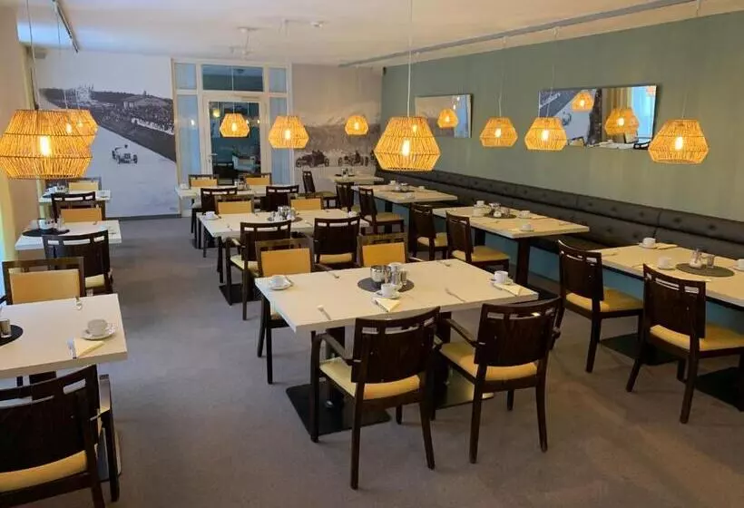 Отель Garni Max Zwo