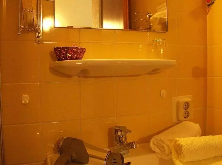 Отель Pension Wölfel