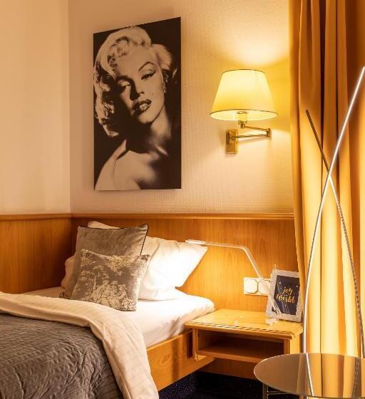 호텔 Restaurant Grüner Baum Und Altes Tor