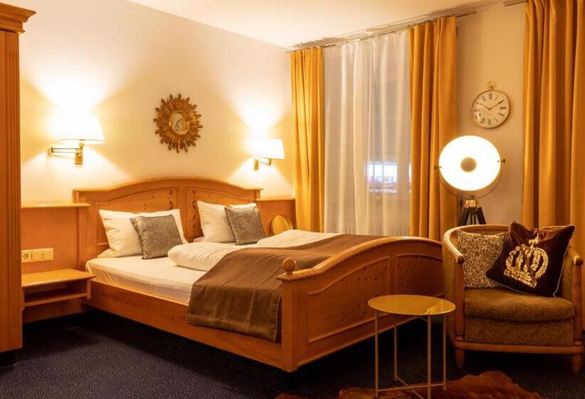 호텔 Restaurant Grüner Baum Und Altes Tor